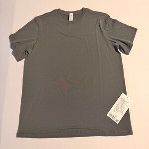 NWT Lululemon Jersey Training Short-Sleeve Shirt Palm Deco Size 6